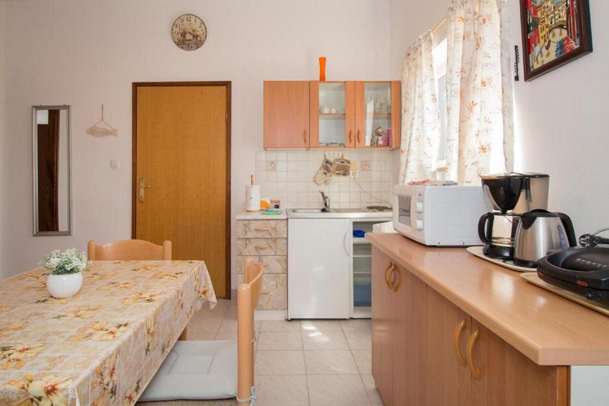 Rooms And Apartments Palma B&B 梅杜林 外观 照片